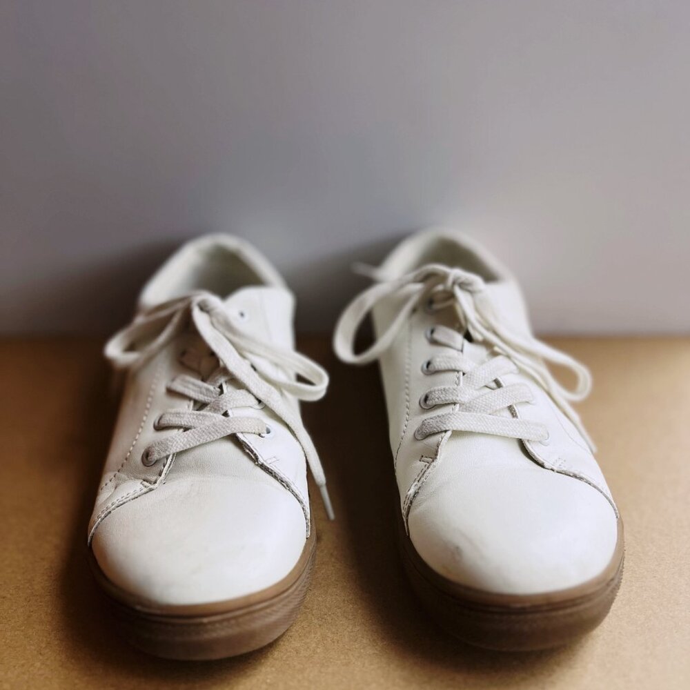 👟 Crewcuts (J.Crew) Kids White Sneakers – Like New - Picture 2 of 4